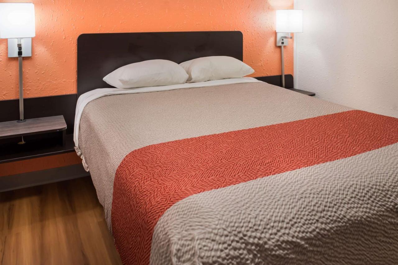 Motel 6-Fort St. John, Bc Екстер'єр фото