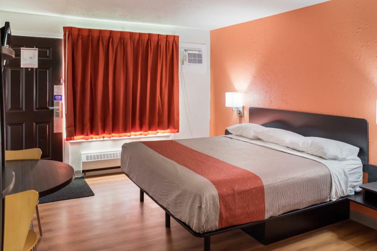 Motel 6-Fort St. John, Bc Екстер'єр фото