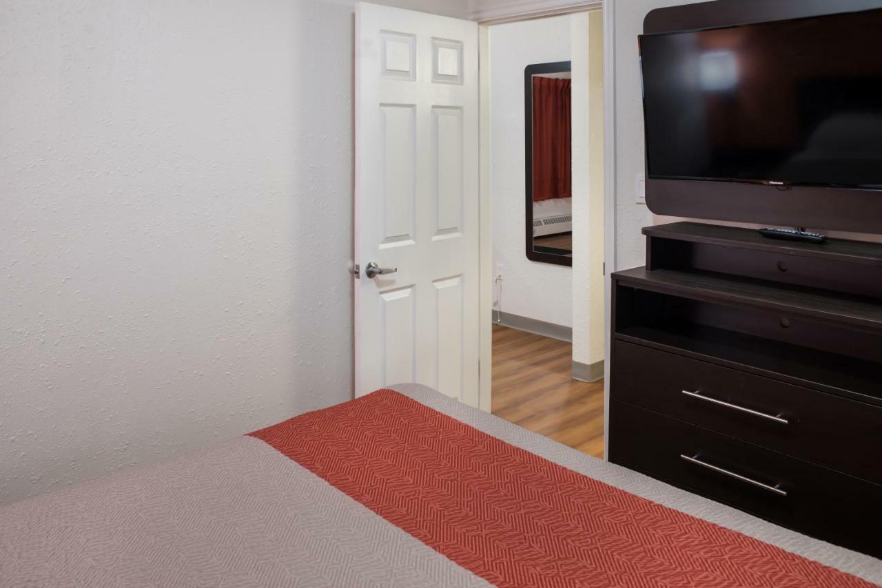 Motel 6-Fort St. John, Bc Екстер'єр фото
